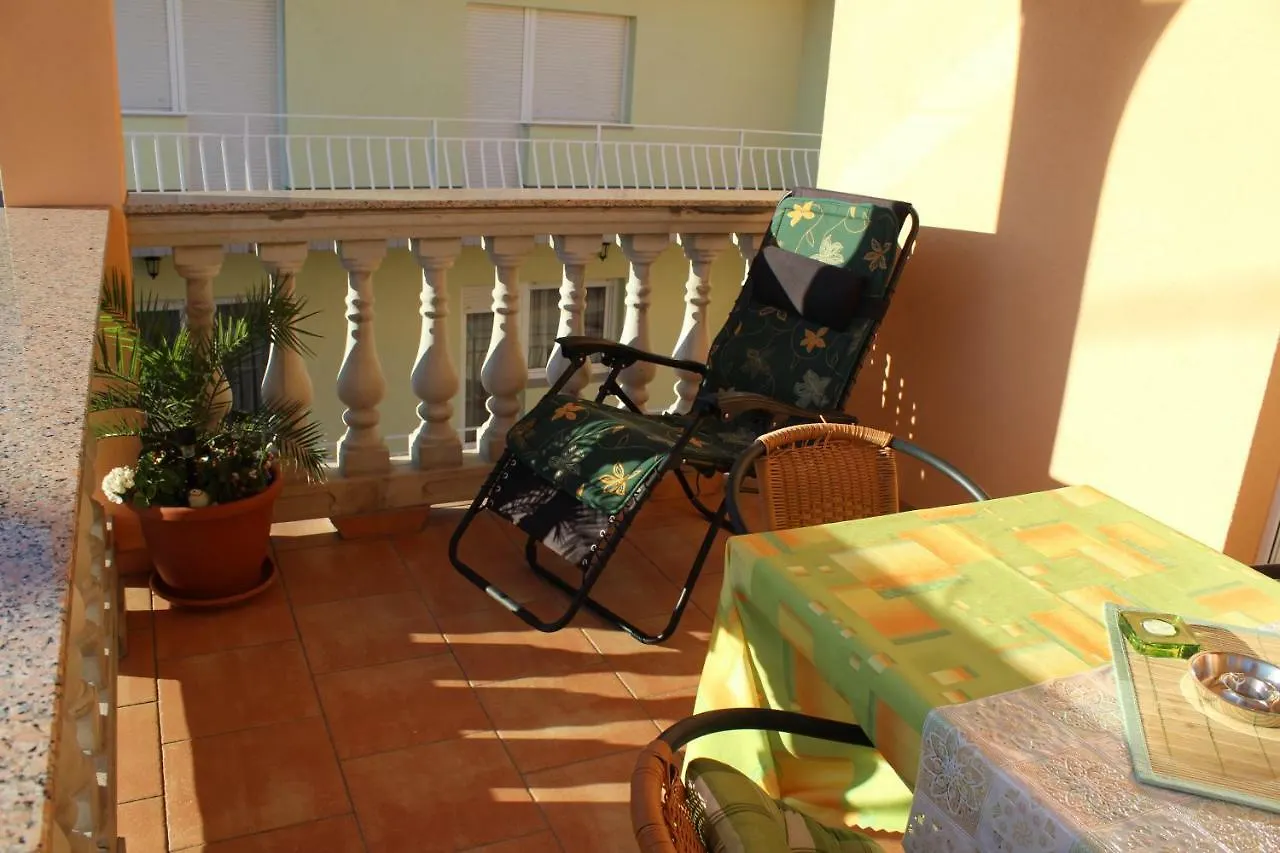 Apartment Sara Novi Vinodolski